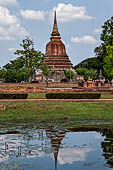 Thailand, Old Sukhothai - the bell-shaped chedi of Wat Chana Songkhram (xiv c.), one of the largest chedi in Sukhothai. 